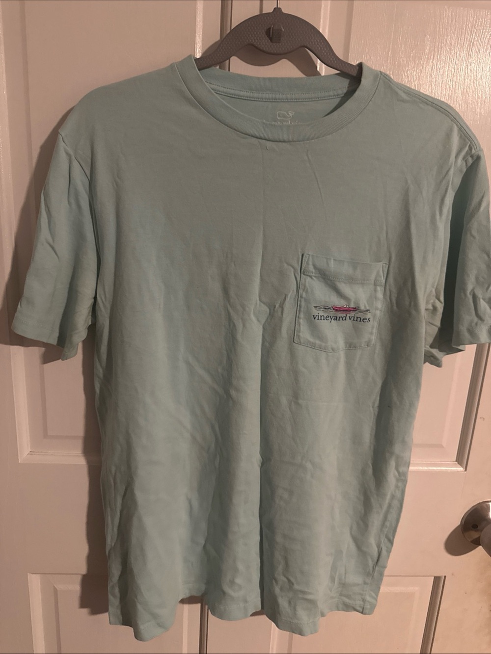 Vineyard Vines Men’s Pocket Tee in Light Seafoam Green